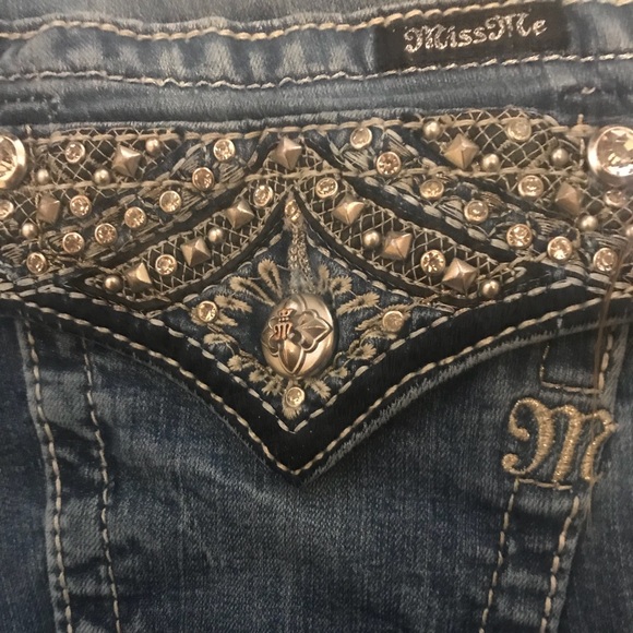 Miss Me Signature Skinny Jeans - Picture 4 of 8